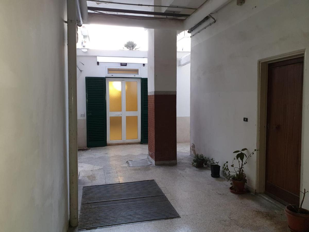 Visconti House Appartement Bari Buitenkant foto